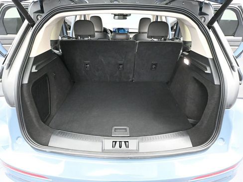 Used 2023 Lincoln Corsair Reserve w/ Jet Appearance Package image 40