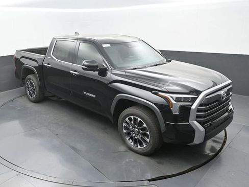 New 2026 Toyota Tundra Limited AWD/4WD image 28