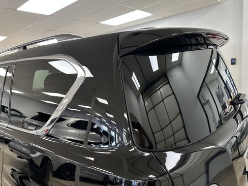 Used 2020 Nissan Armada SL w/ Premium Package image 27