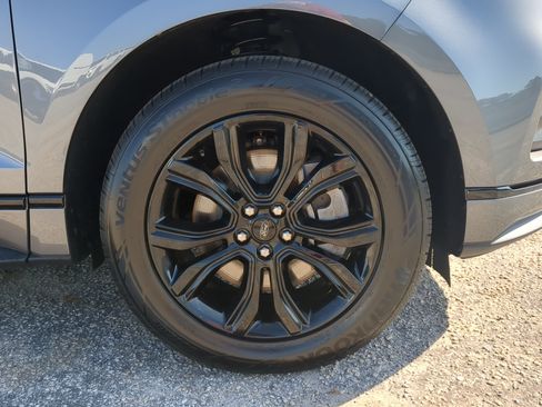 Used 2024 Ford Edge SE w/ Black Appearance Package AWD/4WD image 9