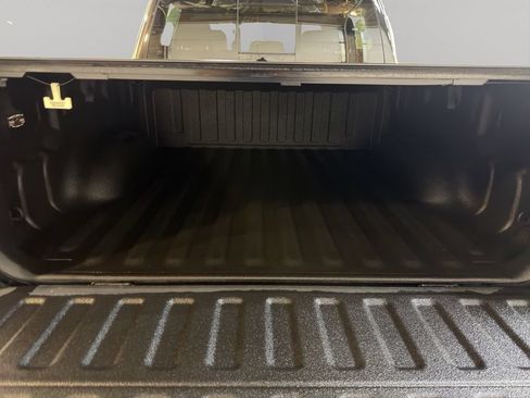 Used 2020 RAM 1500 Big Horn AWD/4WD image 18