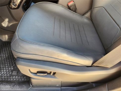 New 2026 Land Rover Defender 110 OCTA image 17