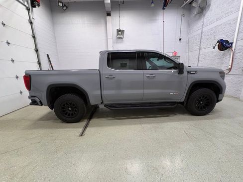 Used 2025 GMC Sierra 1500 AT4 w/ AT4 Premium Package AWD/4WD image 3