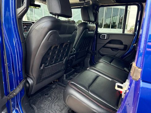 Used 2020 Jeep Wrangler Unlimited Rubicon AWD/4WD image 19