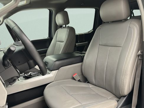 Used 2019 Ford F150 Lariat AWD/4WD image 16