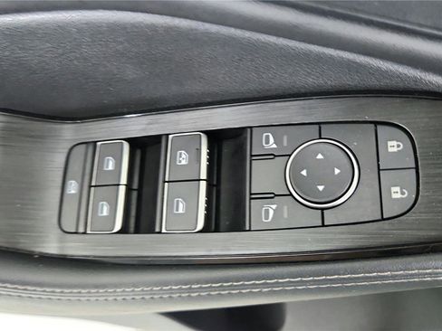 Certified 2023 Nissan Rogue SL FWD image 10