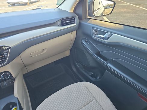 Used 2021 Ford Escape SE w/ Convenience Package image 11