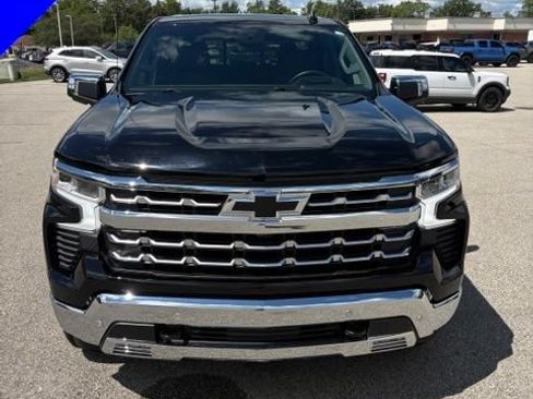 Used 2025 Chevrolet Silverado 1500 LTZ AWD/4WD image 10