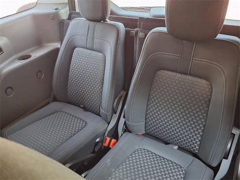 Used 2022 Ford Transit Connect XLT image 10