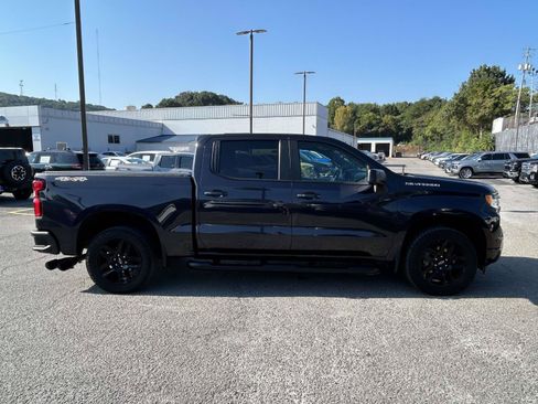Used 2022 Chevrolet Silverado 1500 RST w/ Convenience Package II AWD/4WD image 8