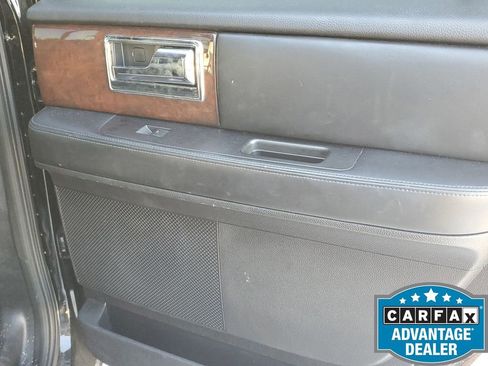 Used 2017 Lincoln Navigator Select image 46