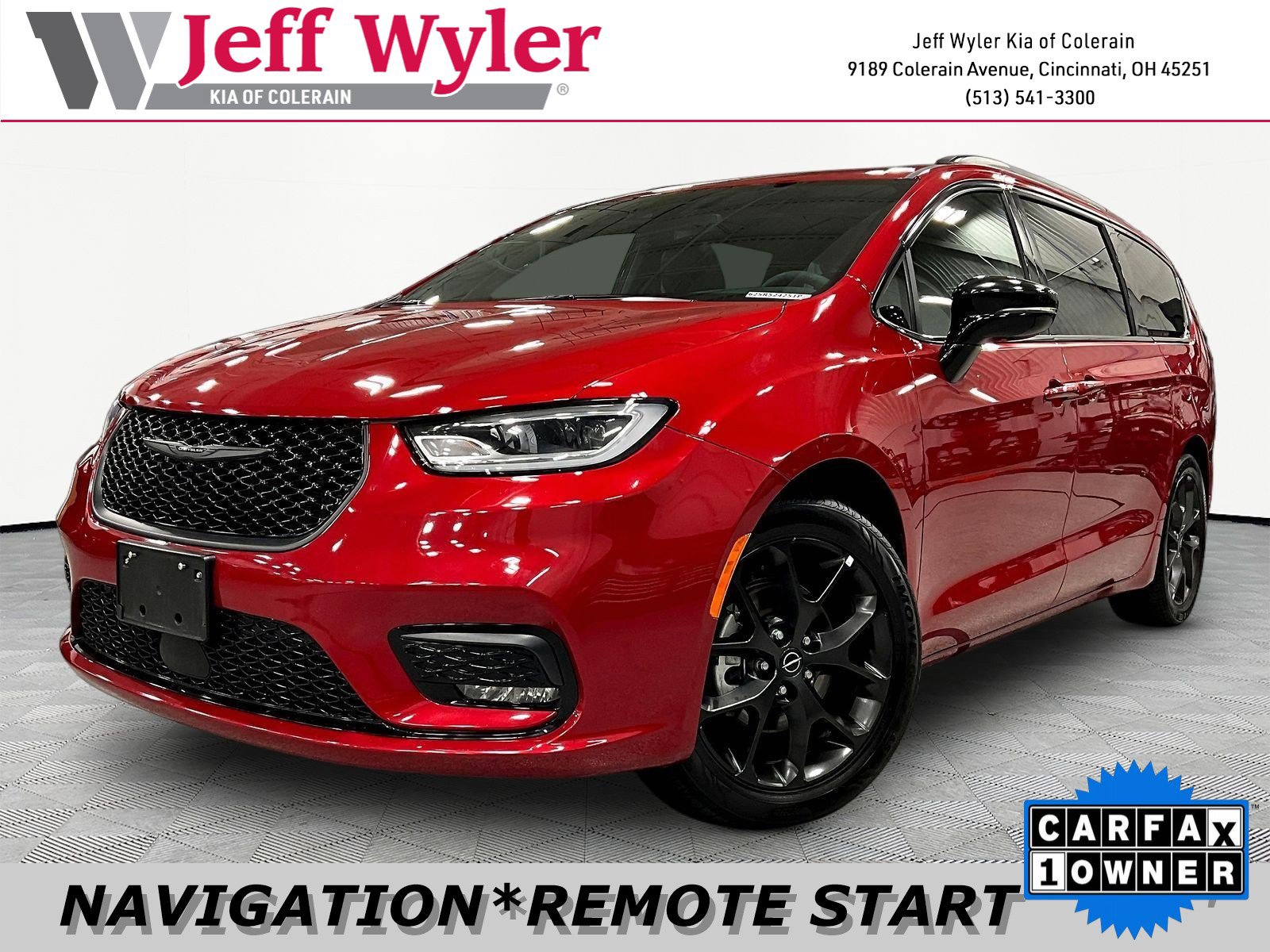 Used 2025 Chrysler Pacifica Limited FWD image 1