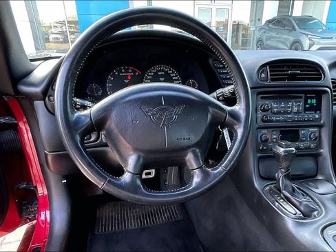 Used 2004 Chevrolet Corvette Coupe w/ Preferred Equipment Group RWD image 5