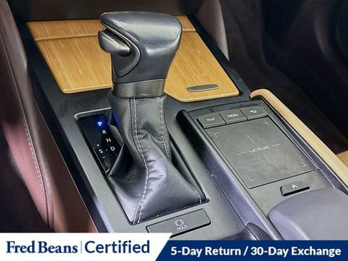 Used 2019 Lexus ES 350 Luxury image 18