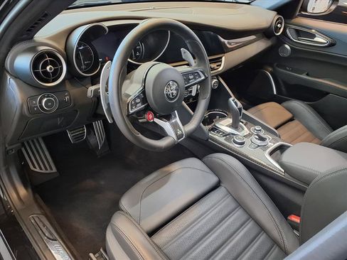 Used 2023 Alfa Romeo Giulia Quadrifoglio w/ Active Assist Plus Package image 18