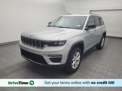 Used 2023 Jeep Grand Cherokee Limited RWD image 1