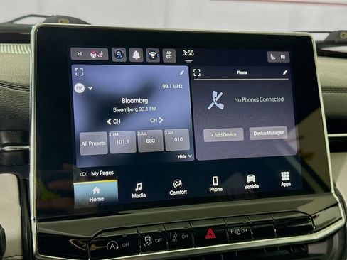 Used 2024 Jeep Compass Limited image 7