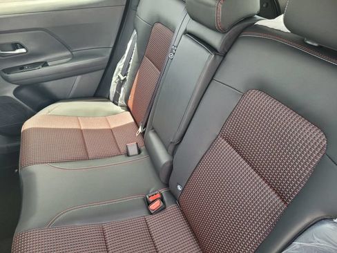 New 2026 Nissan Kicks SR FWD image 9