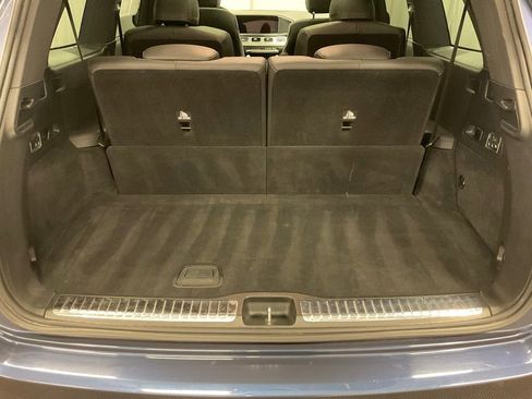 Used 2025 Mercedes-Benz GLS 450 4MATIC image 8