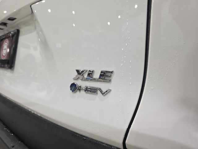 Used 2025 Toyota RAV4 XLE w/ Convenience Package AWD/4WD image 28