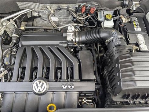 Used 2018 Volkswagen Atlas SE image 24