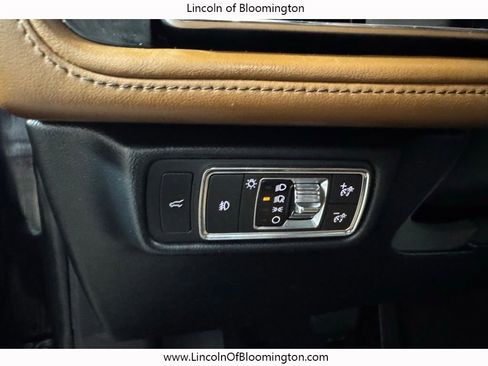 Used 2021 Lincoln Aviator Reserve w/ Equipment Group 210A AWD/4WD image 35