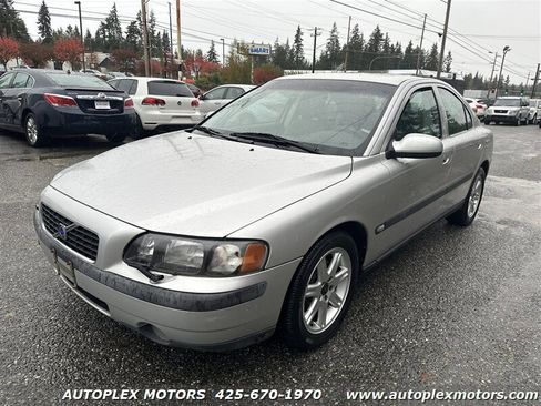 Used 2001 Volvo S60 2.4T image 2
