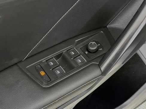 Used 2022 Volkswagen Tiguan SE AWD/4WD image 20