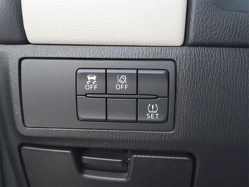 Used 2017 MAZDA MAZDA6 Grand Touring image 17