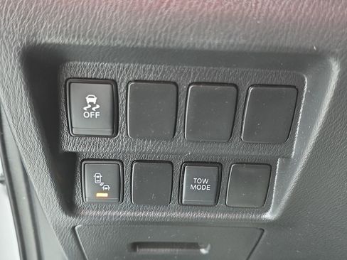 Certified 2019 Nissan Pathfinder SV w/ Rock Creek Edition image 25