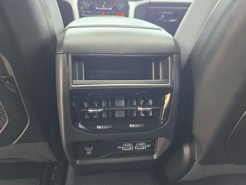 Used 2023 Jeep Grand Cherokee Altitude AWD/4WD image 33