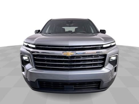 New 2026 Chevrolet Traverse LT w/ Driver Confidence Package image 3