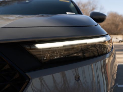 Used 2024 Honda Accord Touring image 11