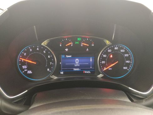 Used 2019 Chevrolet Equinox LT w/ Driver Convenience Package FWD image 23