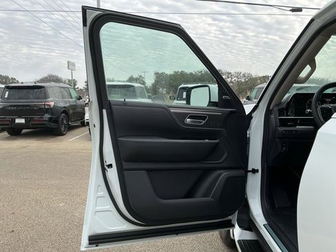 New 2026 INFINITI QX80 Pure AWD/4WD image 23