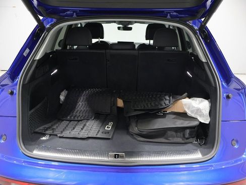 Used 2023 Audi Q5 e Premium AWD/4WD image 9