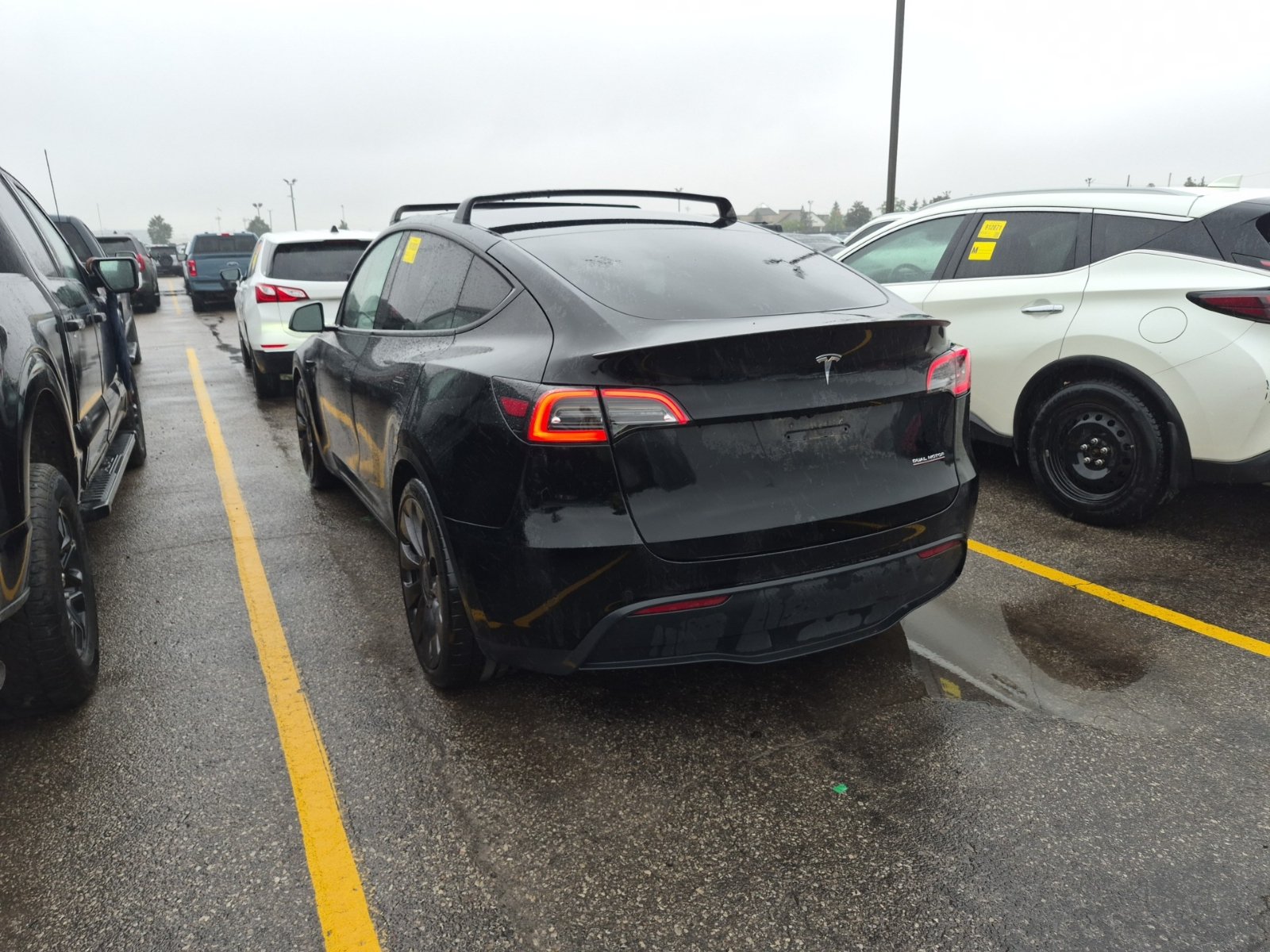 Used 2022 Tesla Model Y Performance AWD/4WD image 6