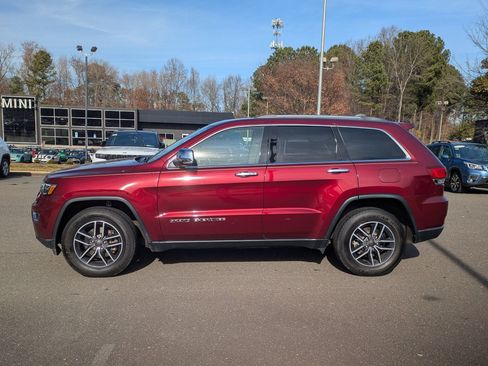 Used 2020 Jeep Grand Cherokee Limited w/ Trailer Tow Group IV image 8