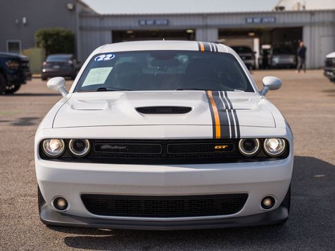 Used 2022 Dodge Challenger GT w/ Plus Package image 5