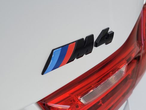 Used 2017 BMW M4 Coupe image 6