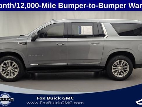 Certified 2023 GMC Yukon XL SLT w/ SLT Premium Package AWD/4WD image 8