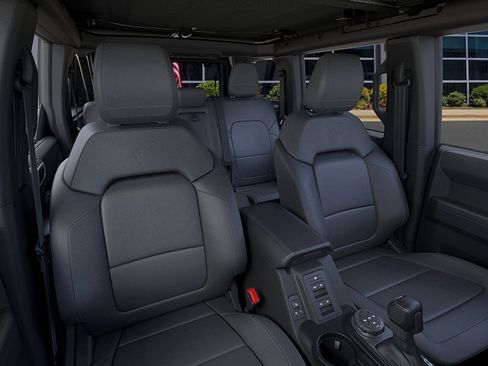 New 2025 Ford Bronco Outer Banks AWD/4WD image 10