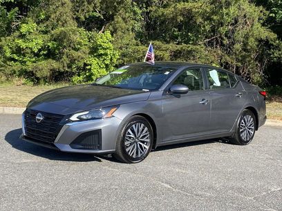 Used 2024 Nissan Altima 2.5 SV w/ SV Premium Package