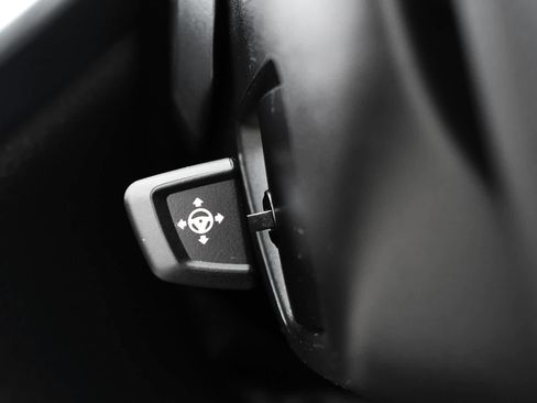 Used 2026 BMW X5 xDrive40i image 30