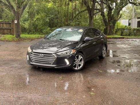 Used 2017 Hyundai Elantra Limited w/ Limited Tech Package 04 FWD image 1