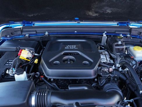 Used 2021 Jeep Wrangler Sport S image 37