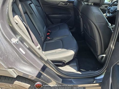 Certified 2024 Kia Sportage EX AWD/4WD image 30