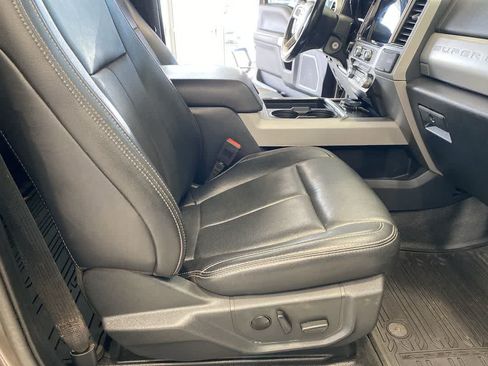 Used 2022 Ford F250 Lariat AWD/4WD image 36