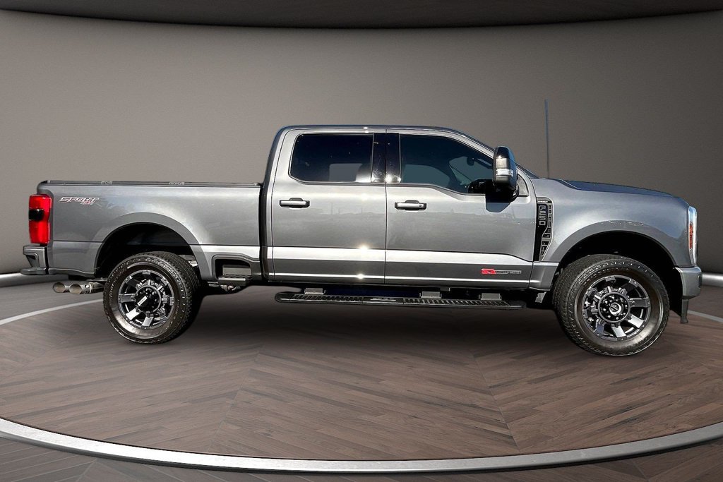Used 2024 Ford F250 Lariat w/ Lariat Ultimate Package AWD/4WD image 9