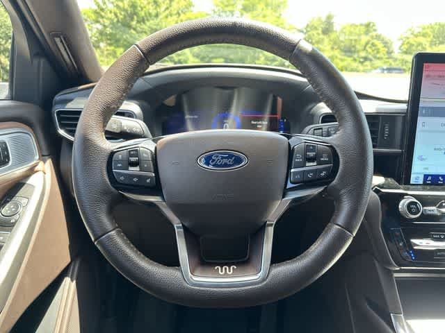 Used 2023 Ford Explorer King Ranch w/ Technology Package AWD/4WD image 7